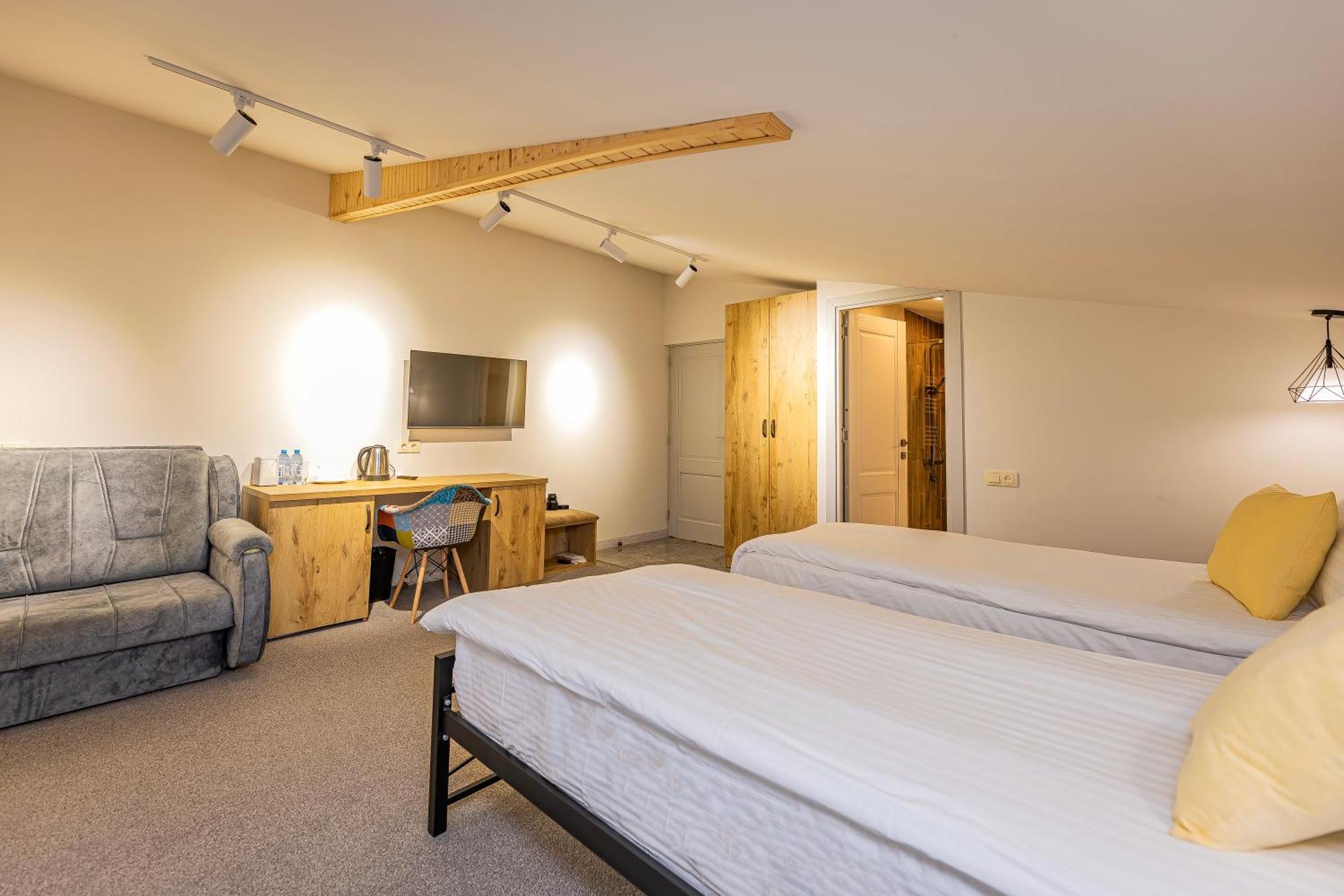 Taniqinn Dilijan Hotel Екстериор снимка