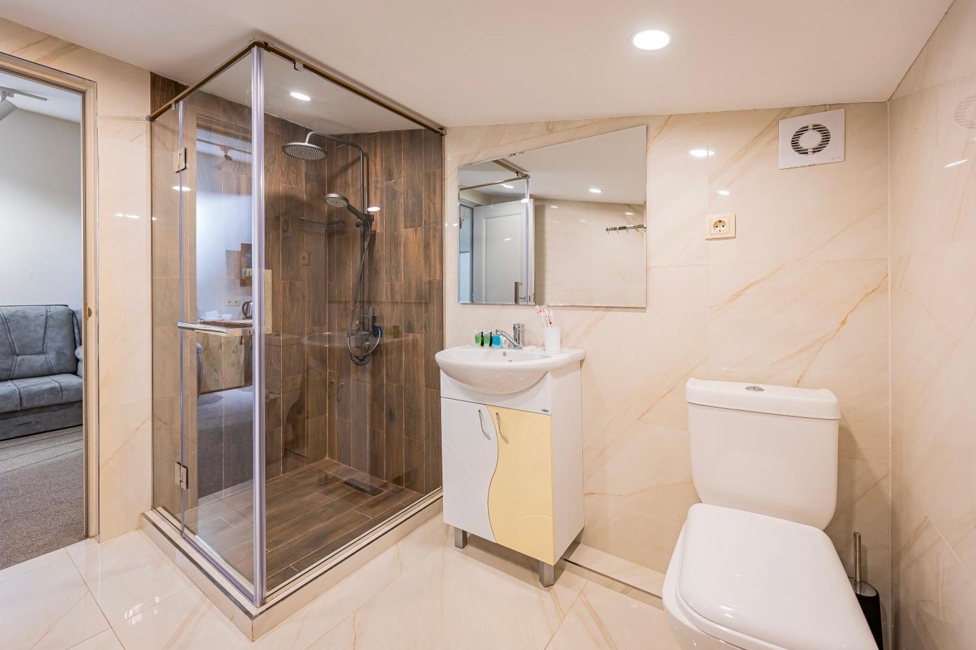 Taniqinn Dilijan Hotel Екстериор снимка