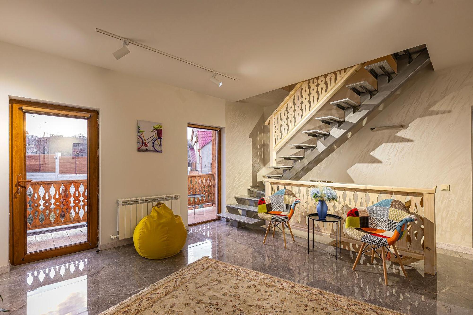 Taniqinn Dilijan Hotel Екстериор снимка